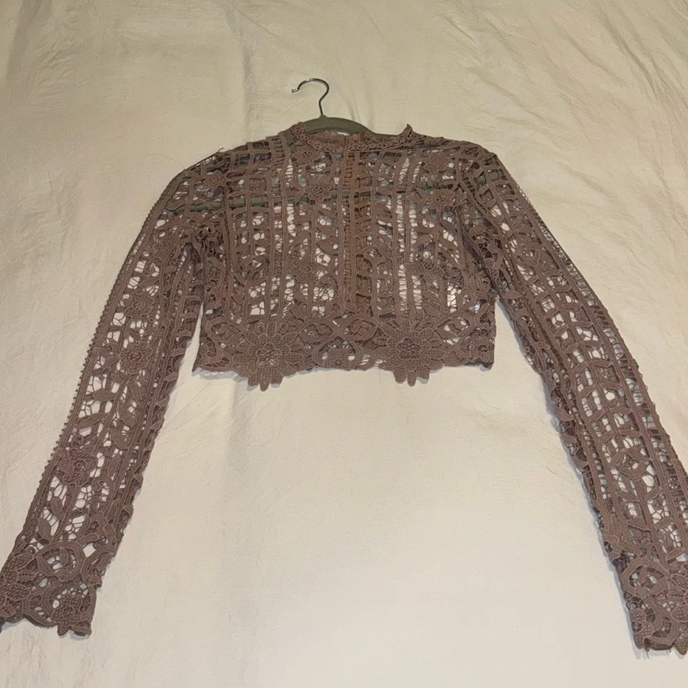 Tobi lavender lace zip up crop top - Picture 1 of 2